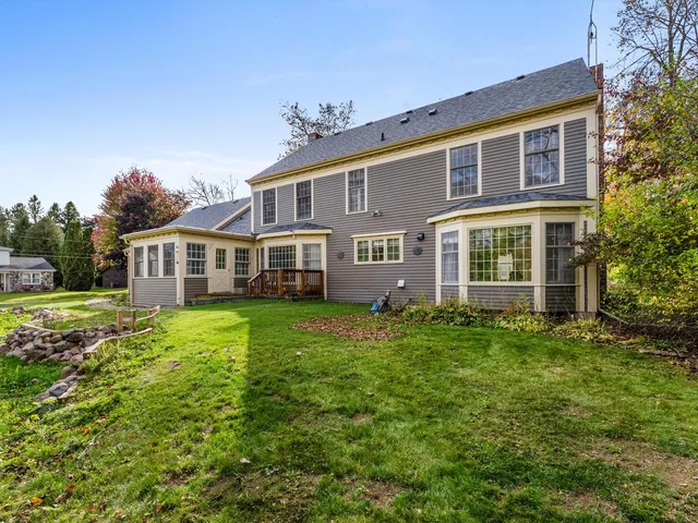 $579,000 | 1127 Tanglewood Road, Manitowoc, WI 54220