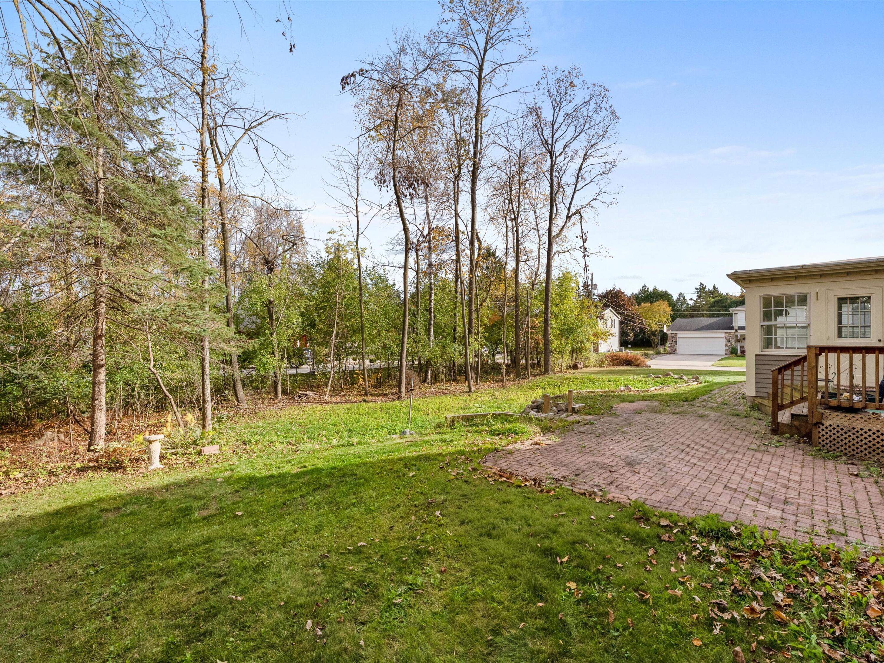 1127 Tanglewood Road Manitowoc, WI 54220 - Photo 18 of 72 18-017_2625342_09615