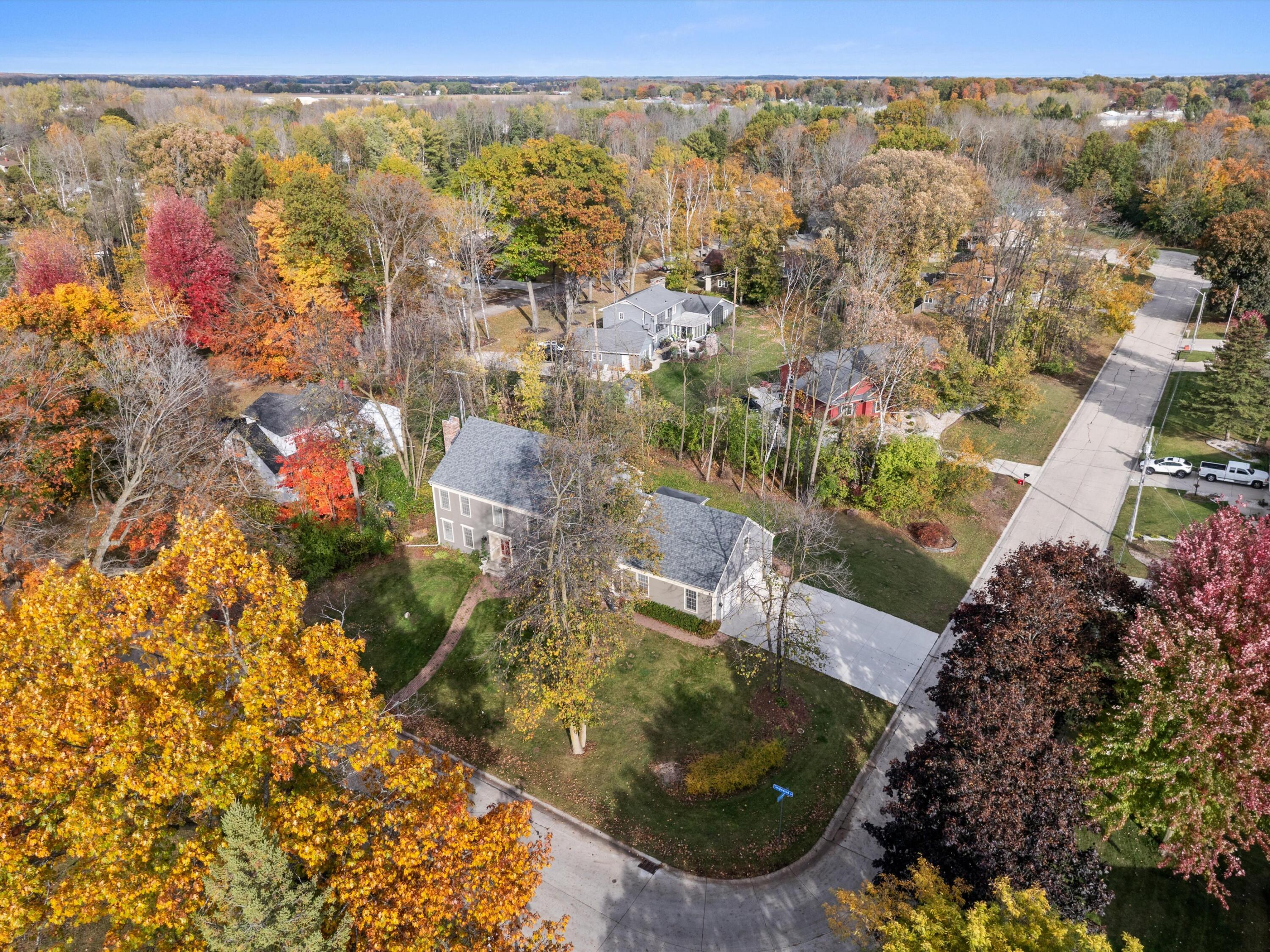 1127 Tanglewood Road Manitowoc, WI 54220 - Photo 60 of 72 11-010_DJI_20251024140342_0930_D