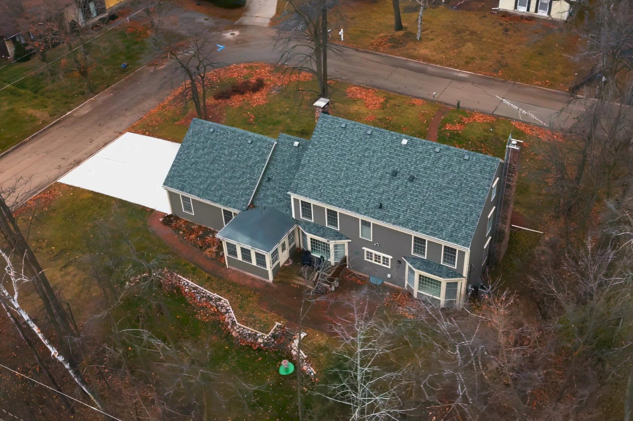 1127 Tanglewood Road Manitowoc, WI 54220 - Photo 66 of 72 1000015211