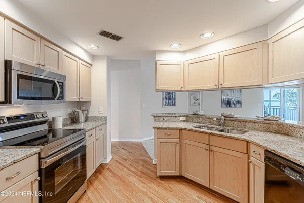 $2,500 | 2099 Winterbourne North, Unit 308, Orange Park, FL 32073