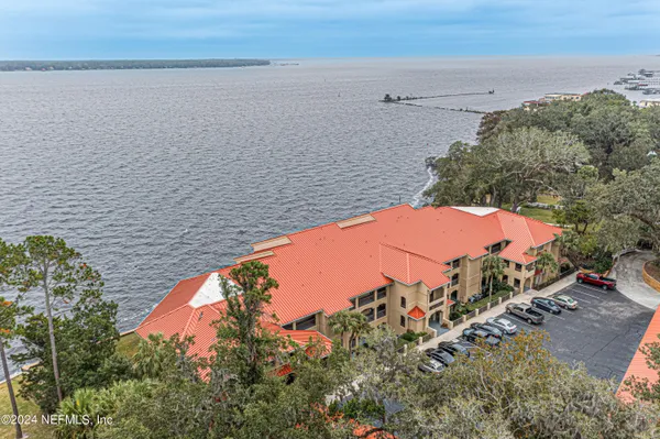 $2,500 | 2099 Winterbourne North, Unit 308, Orange Park, FL 32073