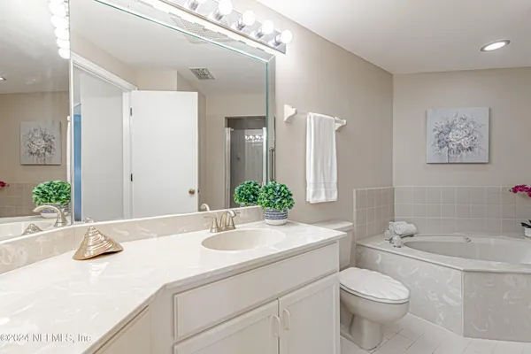 $2,500 | 2099 Winterbourne North, Unit 308, Orange Park, FL 32073