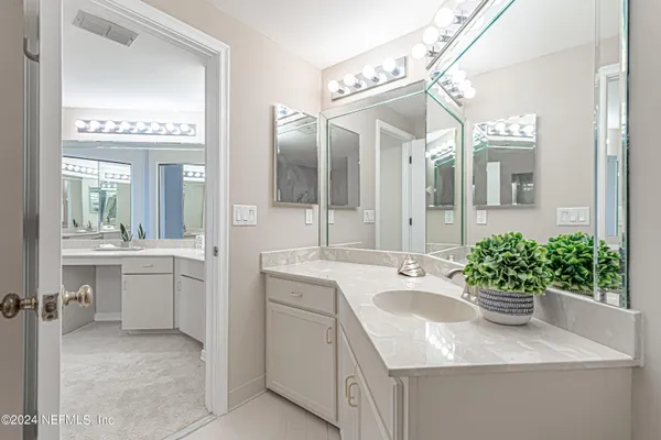 $2,500 | 2099 Winterbourne North, Unit 308, Orange Park, FL 32073