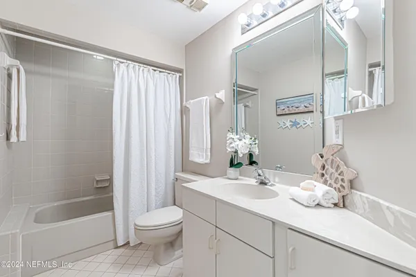 $2,500 | 2099 Winterbourne North, Unit 308, Orange Park, FL 32073