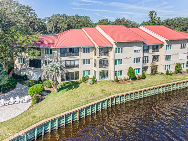 $2,500 | 2099 Winterbourne North, Unit 308, Orange Park, FL 32073