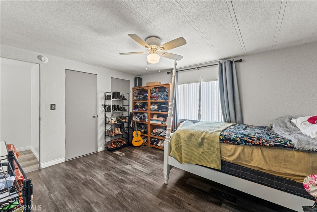 1155 South Riverside Street, Unit 136 Rialto, CA 92376 - Photo 22 of 33