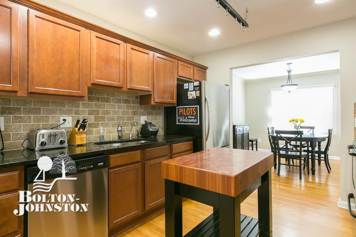 1616 Hampton Road Grosse Pointe, MI 48236 - Photo 13 of 29 Kitchen