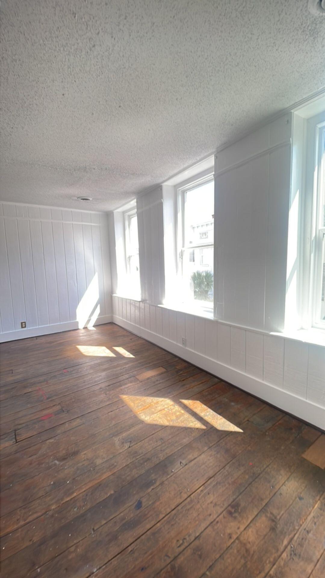 293 King Street, Unit 4 Charleston, SC 29401 - Photo 6 of 9 4