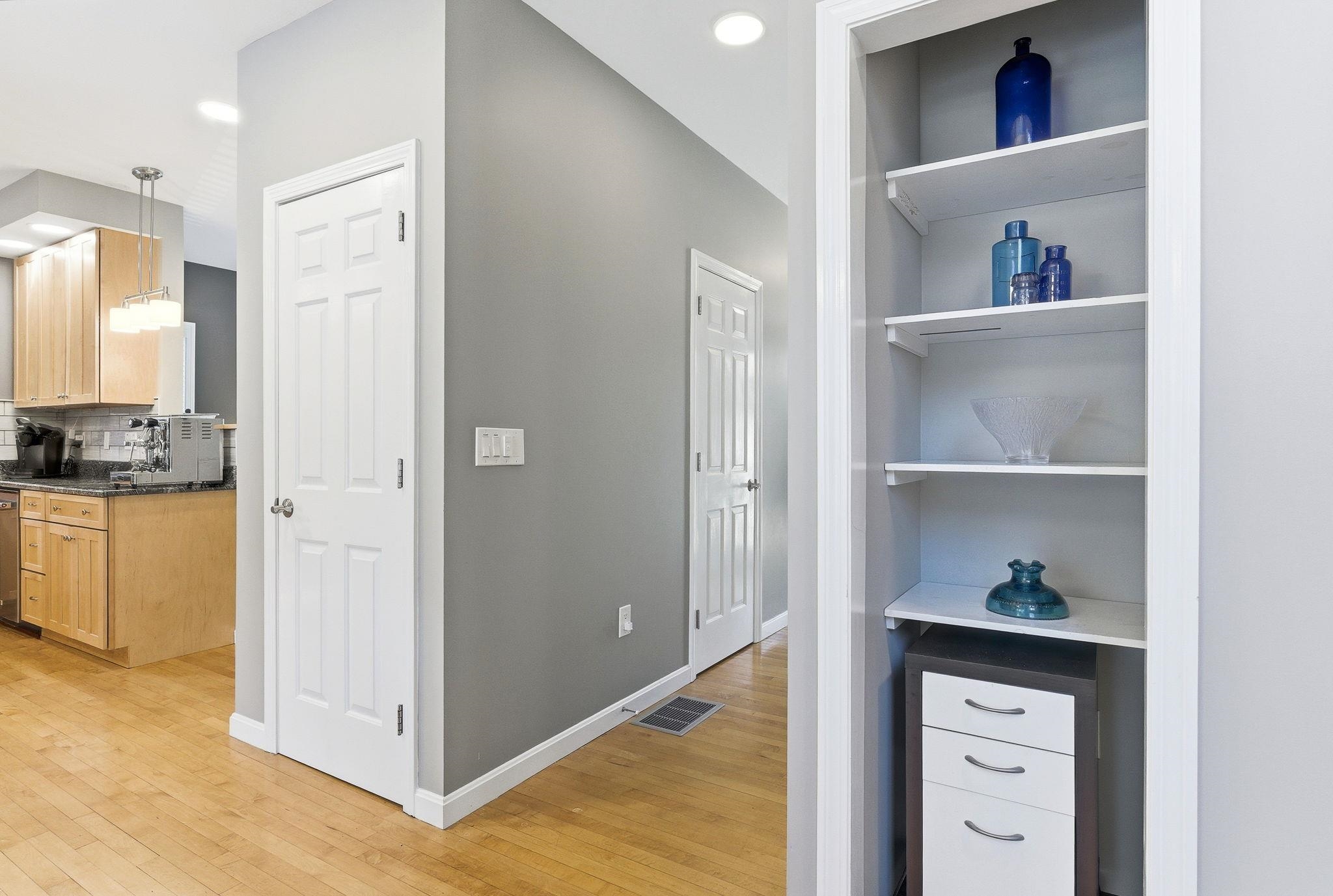 541 Bedford Road New Boston, NH 03070 - Photo 10 of 42 Gallery Image 10