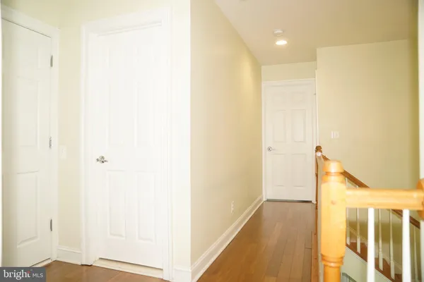 $699,999 | 43610 McKay Terrace, Chantilly, VA 20152