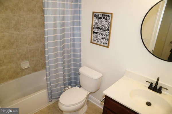 $699,999 | 43610 McKay Terrace, Chantilly, VA 20152