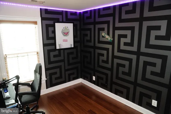 $699,999 | 43610 McKay Terrace, Chantilly, VA 20152