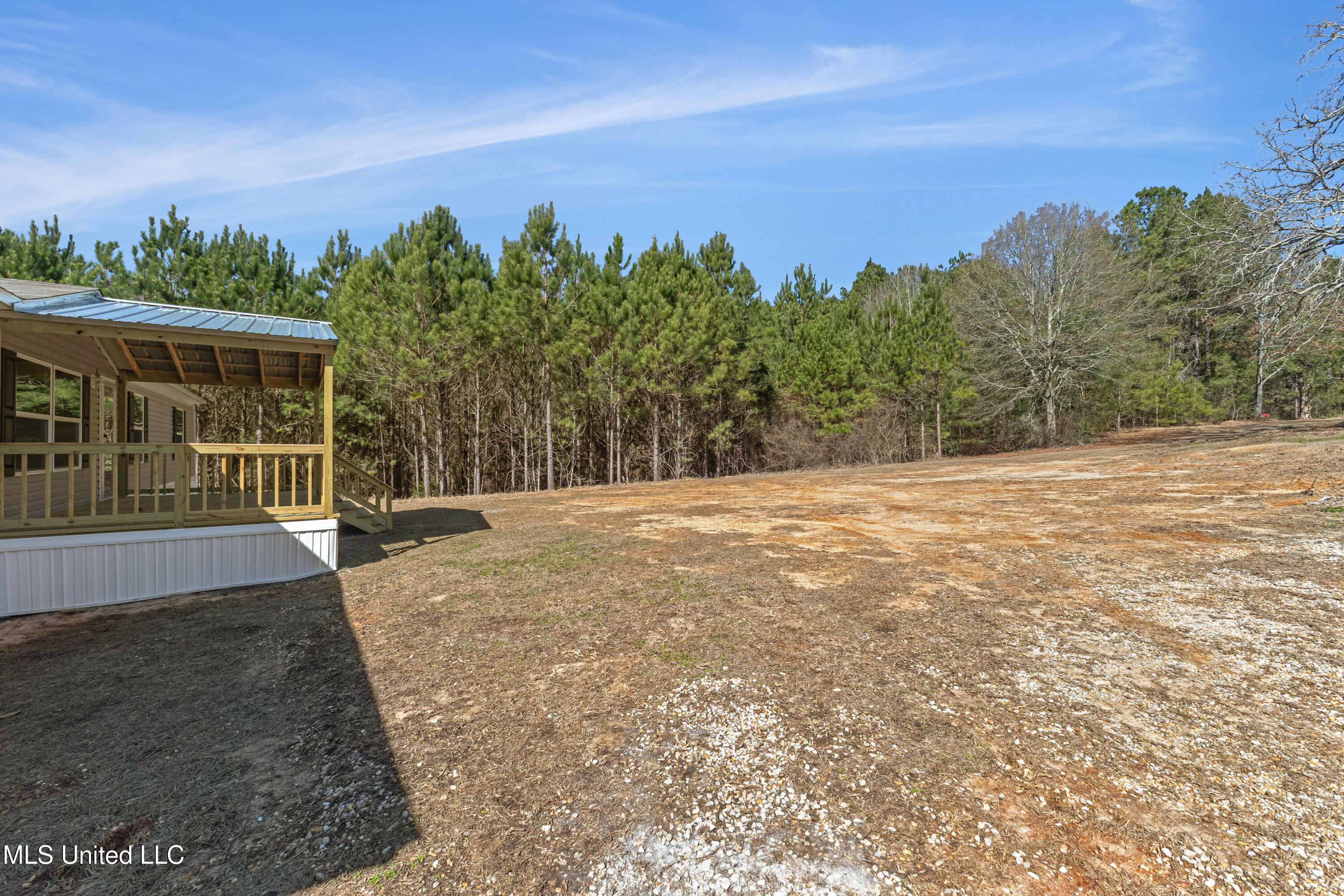143 County Road 153 Laurel, MS 39443 - Photo 3 of 41 143_Co_Rd_153-3