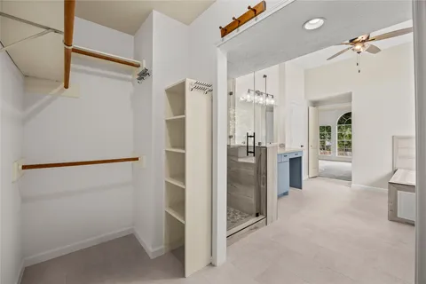 $299,900 | 330 Welford Lane, Highlands, TX 77562