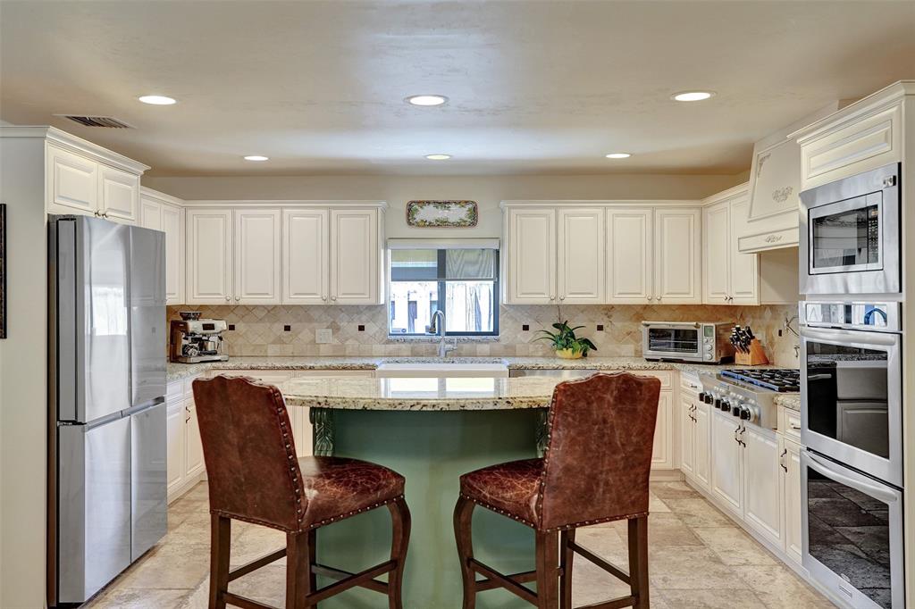 2000 Northeast 31st Avenue Fort Lauderdale, FL 33305 - Photo 13 of 47