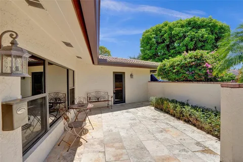 $1,599,000 | 2000 Northeast 31st Avenue, Fort Lauderdale, FL 33305