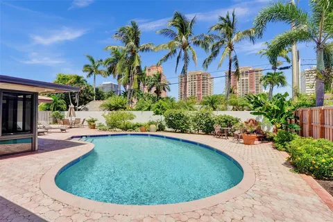 $1,599,000 | 2000 Northeast 31st Avenue, Fort Lauderdale, FL 33305