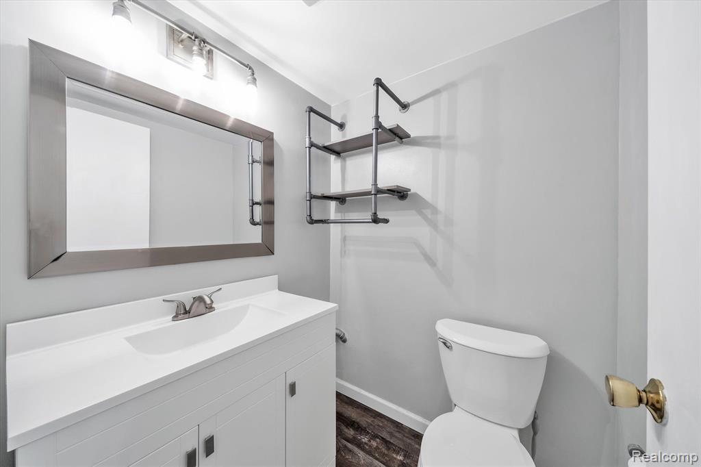 639 Oakbrook West Rochester Hills, MI 48307 - Photo 36 of 51