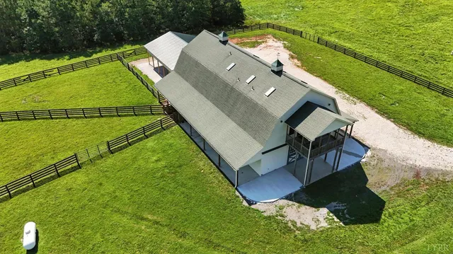 $785,000 | 1433 Piney Mountain Road, Appomattox, VA 24522