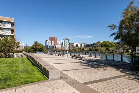 $859,000 | 325 Berry Street, Unit 717, San Francisco, CA 94158