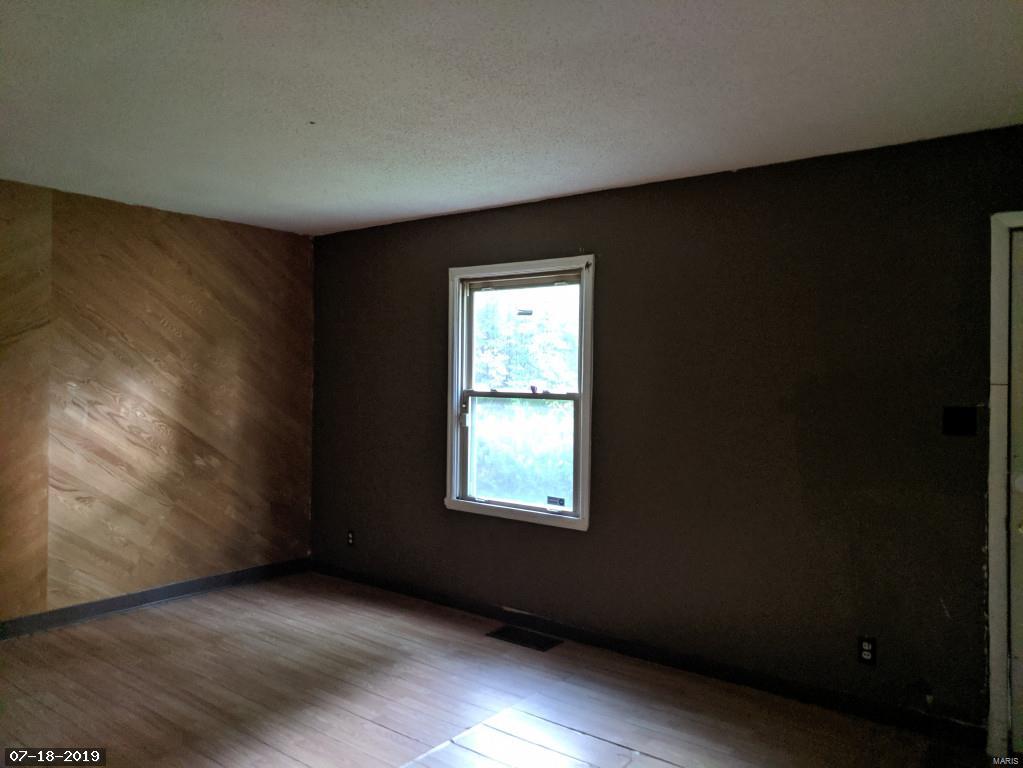11710 Larimore Road St. Louis, MO 63138 - Photo 3 of 13