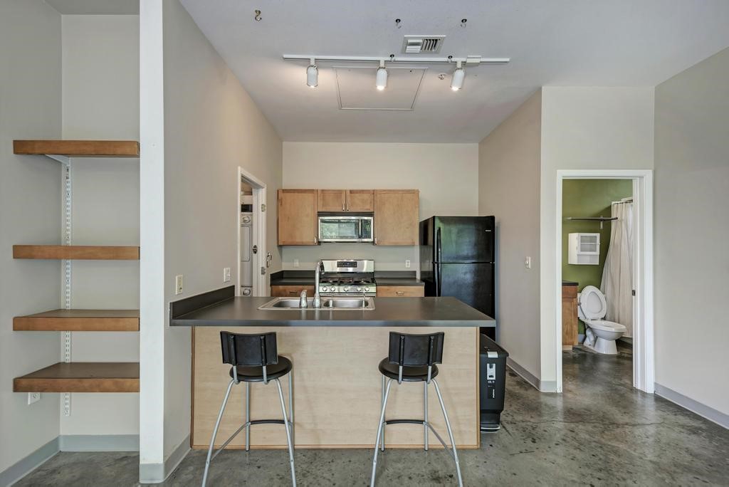 2401 East 6th Street, Unit 3046 Austin, TX 78702 - Photo 11 of 35