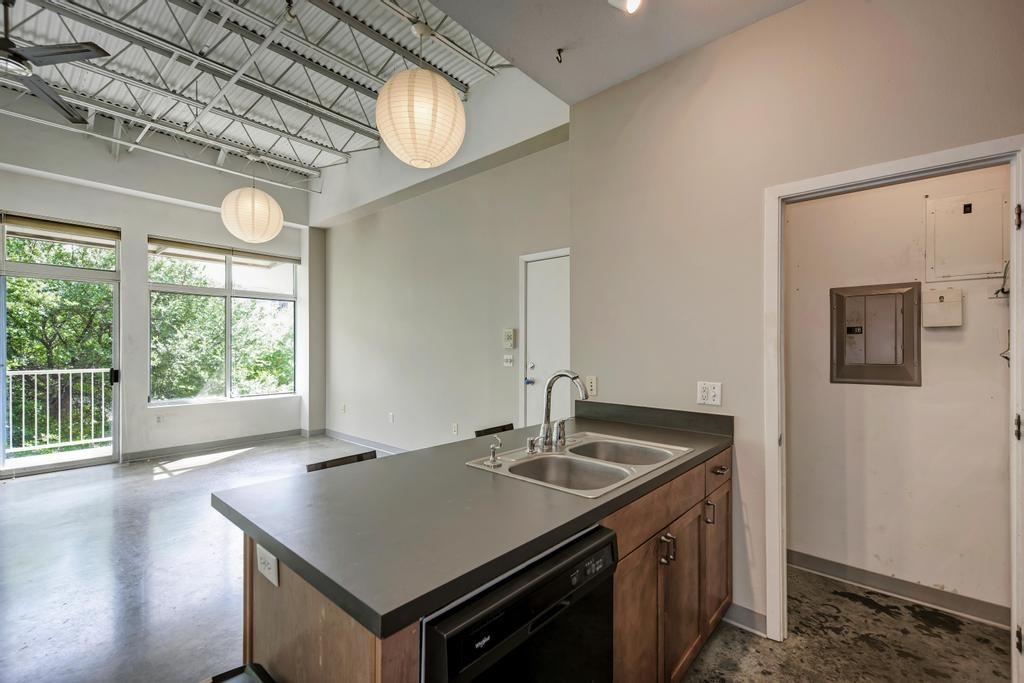 2401 East 6th Street, Unit 3046 Austin, TX 78702 - Photo 12 of 35