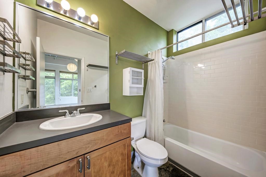 2401 East 6th Street, Unit 3046 Austin, TX 78702 - Photo 19 of 35