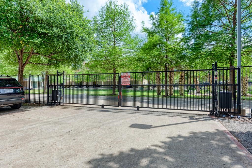 2401 East 6th Street, Unit 3046 Austin, TX 78702 - Photo 31 of 35 Parking Gate