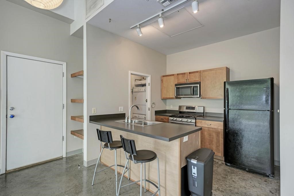 2401 East 6th Street, Unit 3046 Austin, TX 78702 - Photo 10 of 35