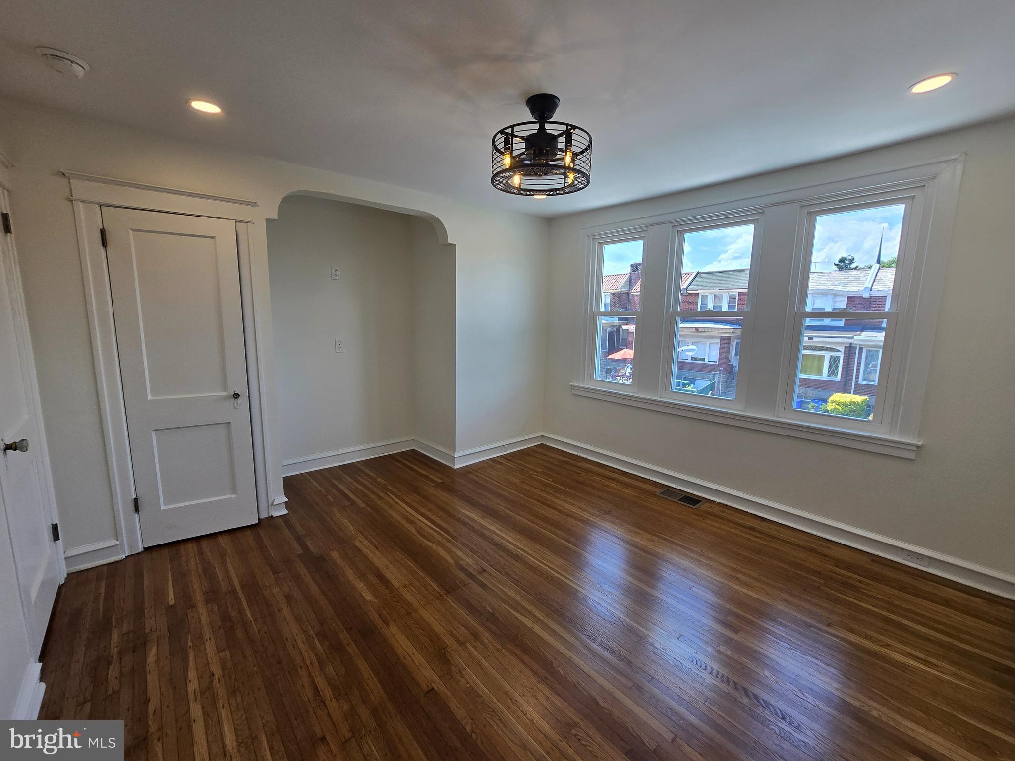 7441 Beverly Road Philadelphia, PA 19138 - Photo 32 of 56