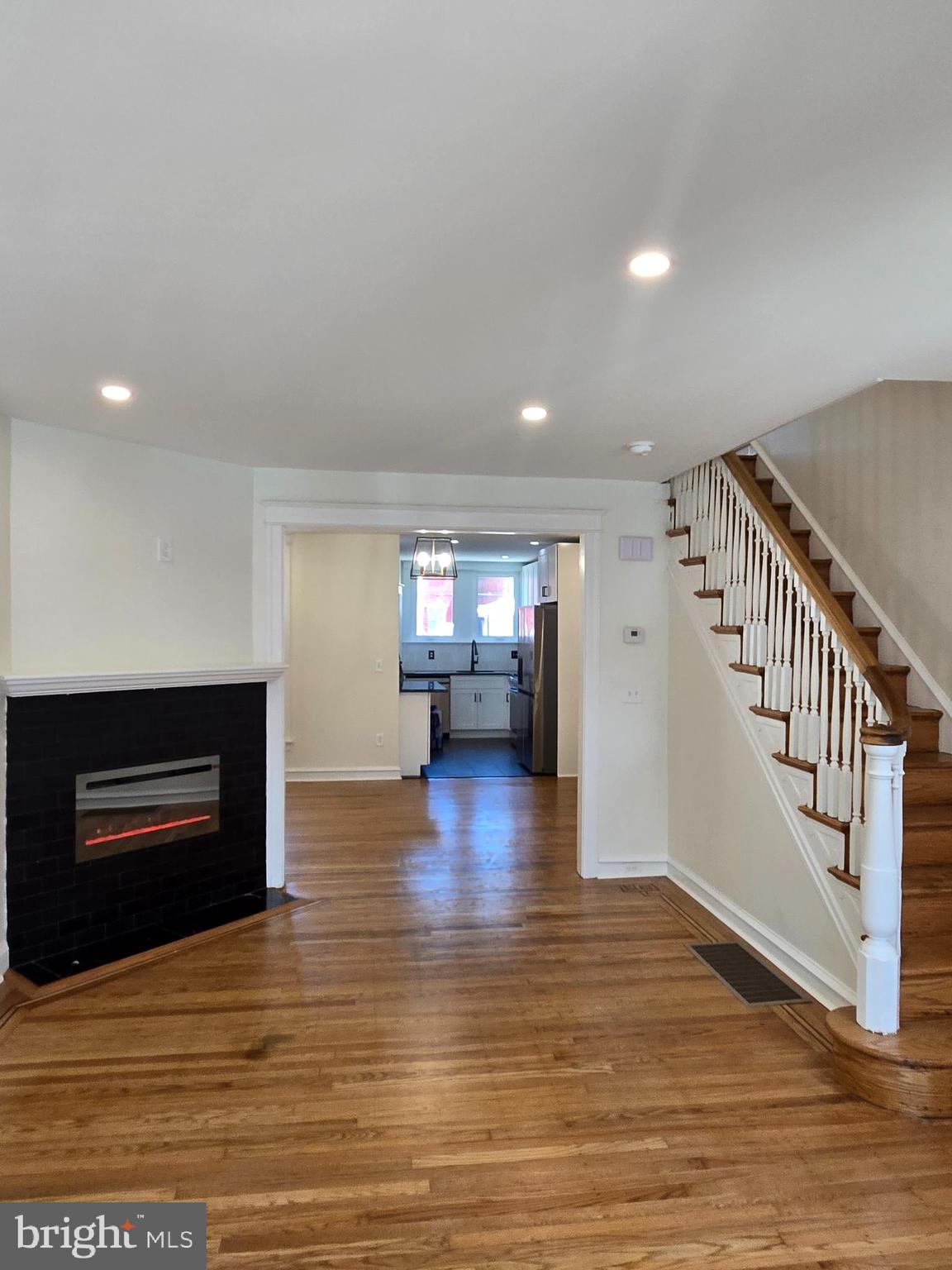 7441 Beverly Road Philadelphia, PA 19138 - Photo 5 of 56