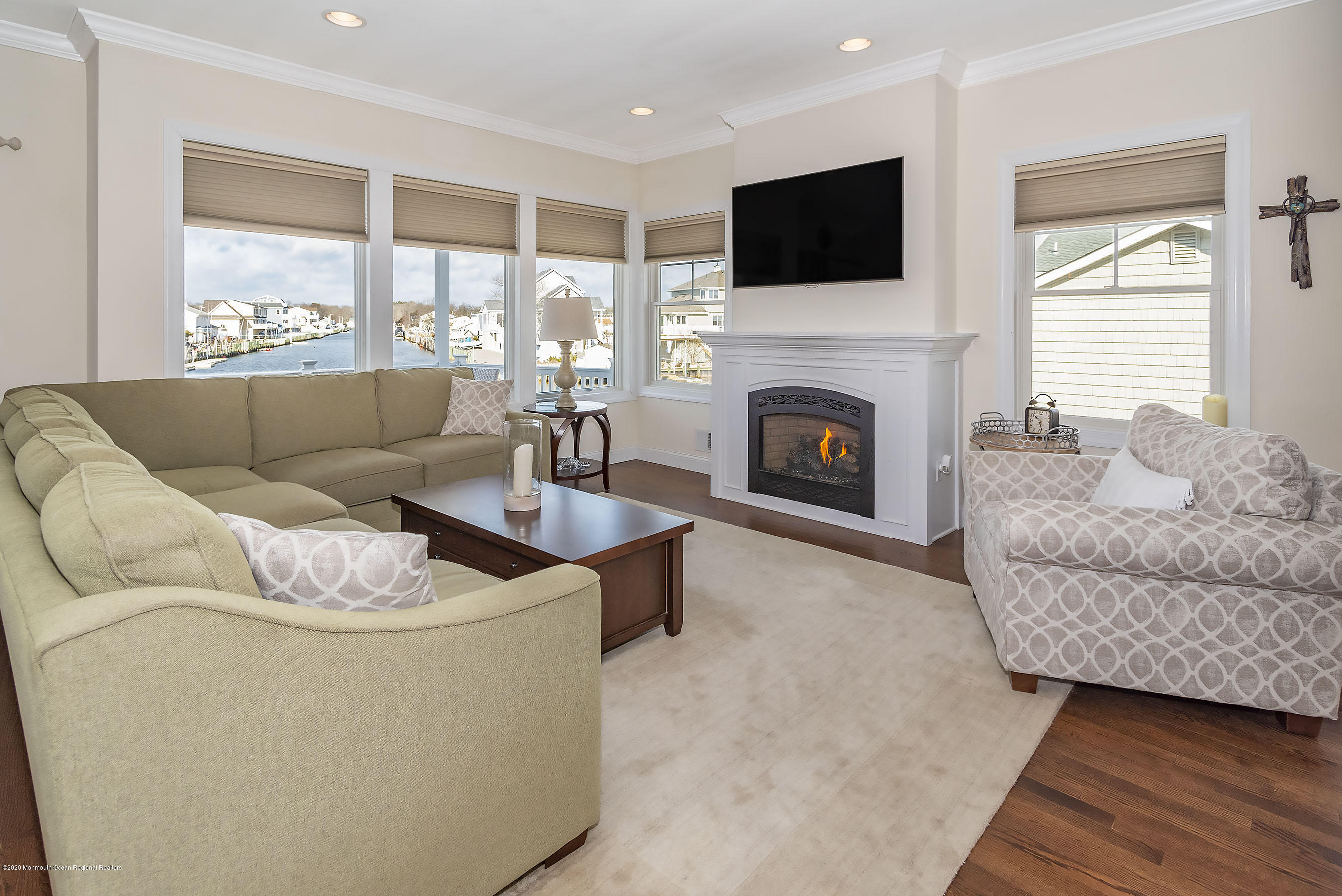 11 Point Road Waretown, NJ 08758 - Photo 6 of 54 Living Room