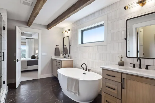 $1,979,821 | 5523 Game Farm, Victoria, MN 55318