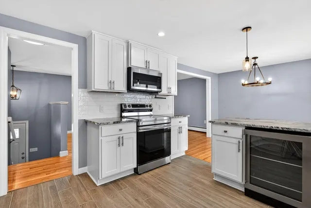 $690,000 | 259 Pleasant Hill Road, Scarborough, ME 04074