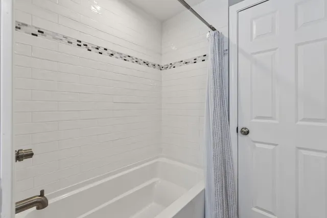 $690,000 | 259 Pleasant Hill Road, Scarborough, ME 04074