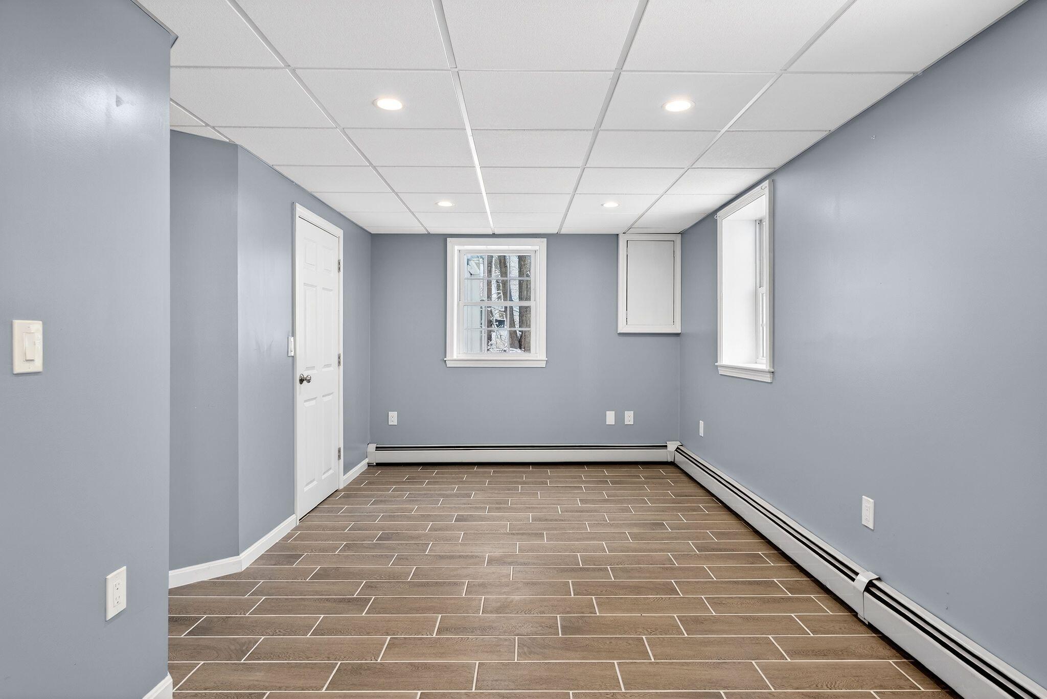 259 Pleasant Hill Road Scarborough, ME 04074 - Photo 34 of 54 Office