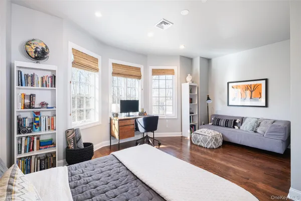 $1,995,000 | 35 1st Street, Pelham, NY 10803