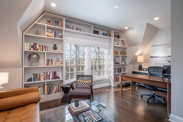 $1,995,000 | 35 1st Street, Pelham, NY 10803