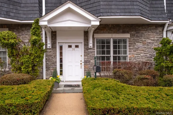 $1,995,000 | 35 1st Street, Pelham, NY 10803