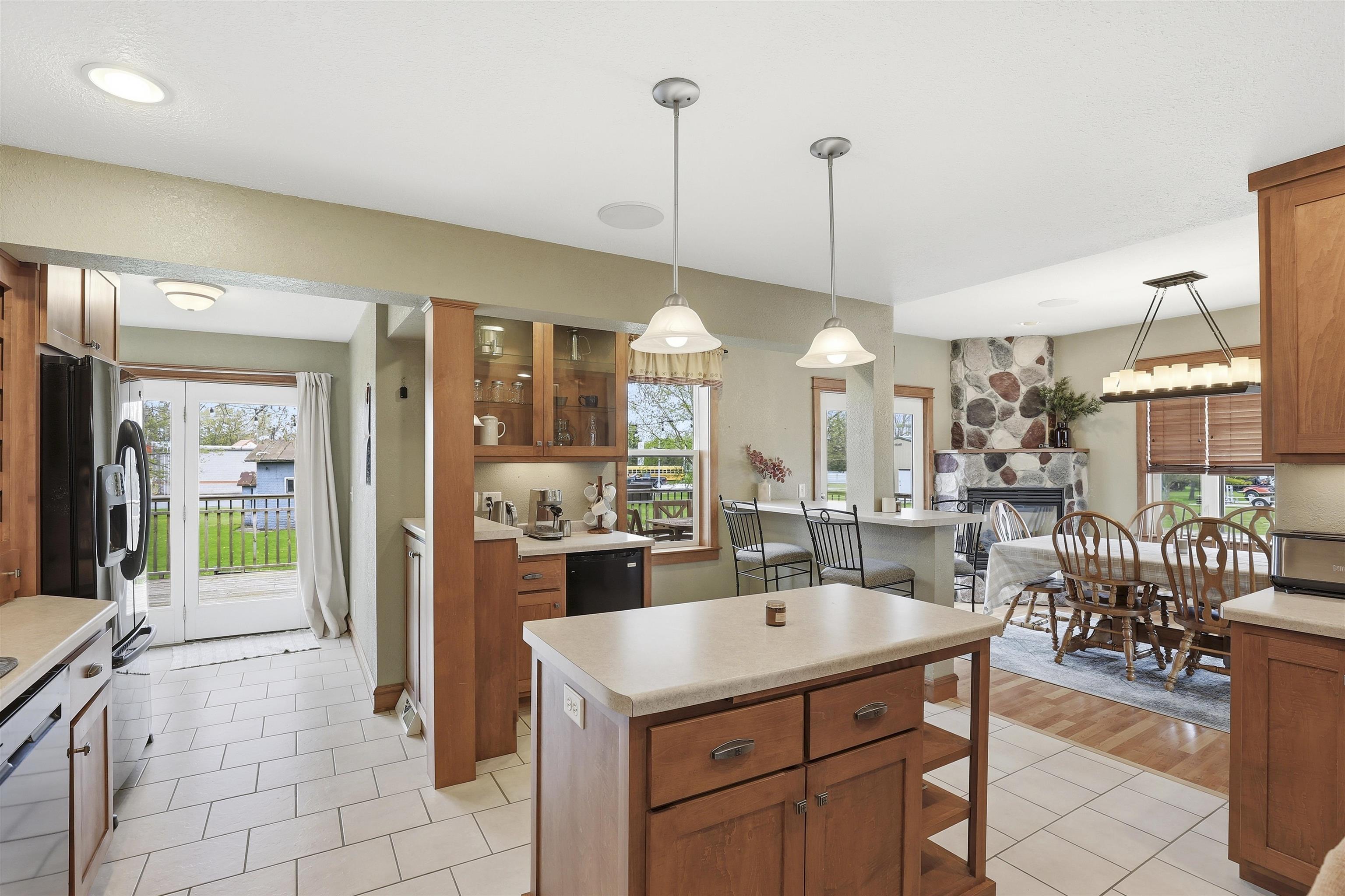 532 Mill Street Reedsville, WI 54230 - Photo 5 of 17