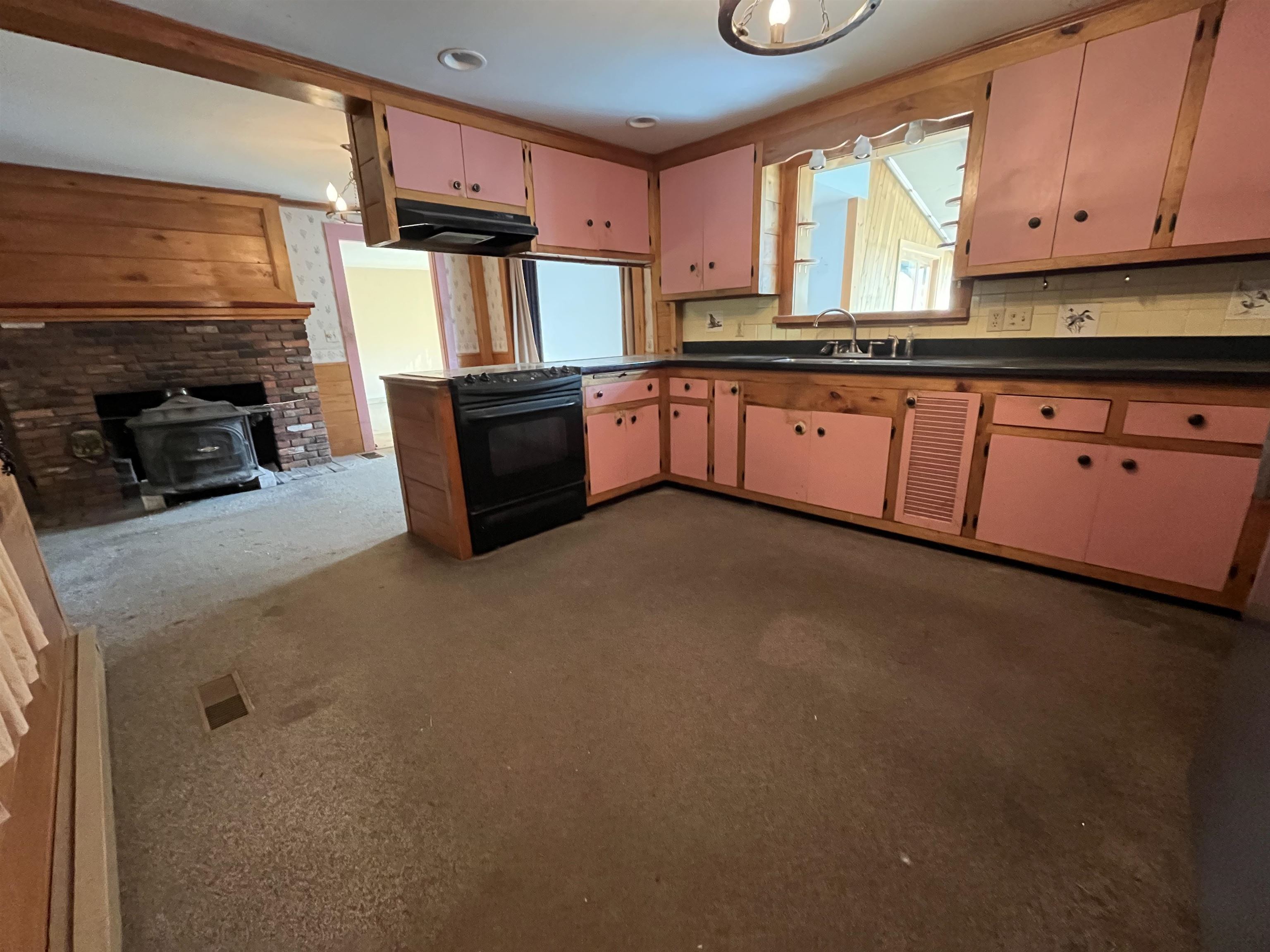 85 Hathaway Road Goshen, VT 05733 - Photo 13 of 47