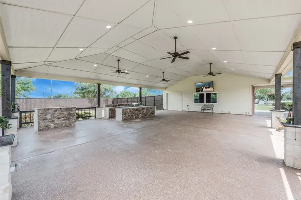 a view of a livingroom with furniture