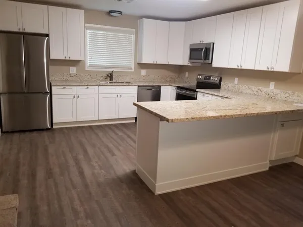 $2,300 | 1005 Monroe Avenue, Buckeye, AZ 85326