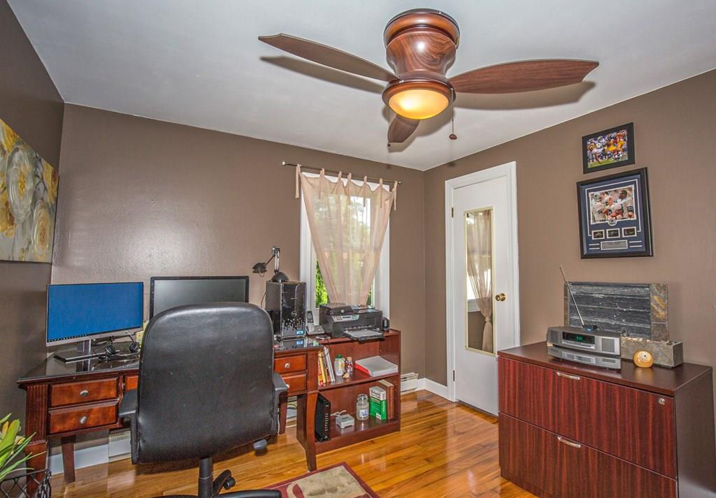 44 Quentin Road Springfield, MA 01129 - Photo 21 of 40 a living room with furniture and a window