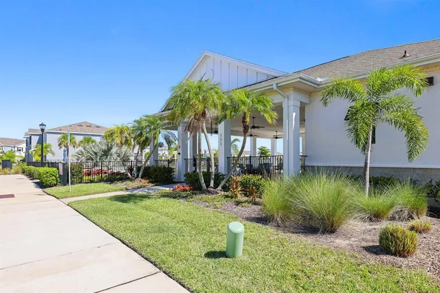 $2,000 | 176 Mangrove Shade Circle, Apollo Beach, FL 33572