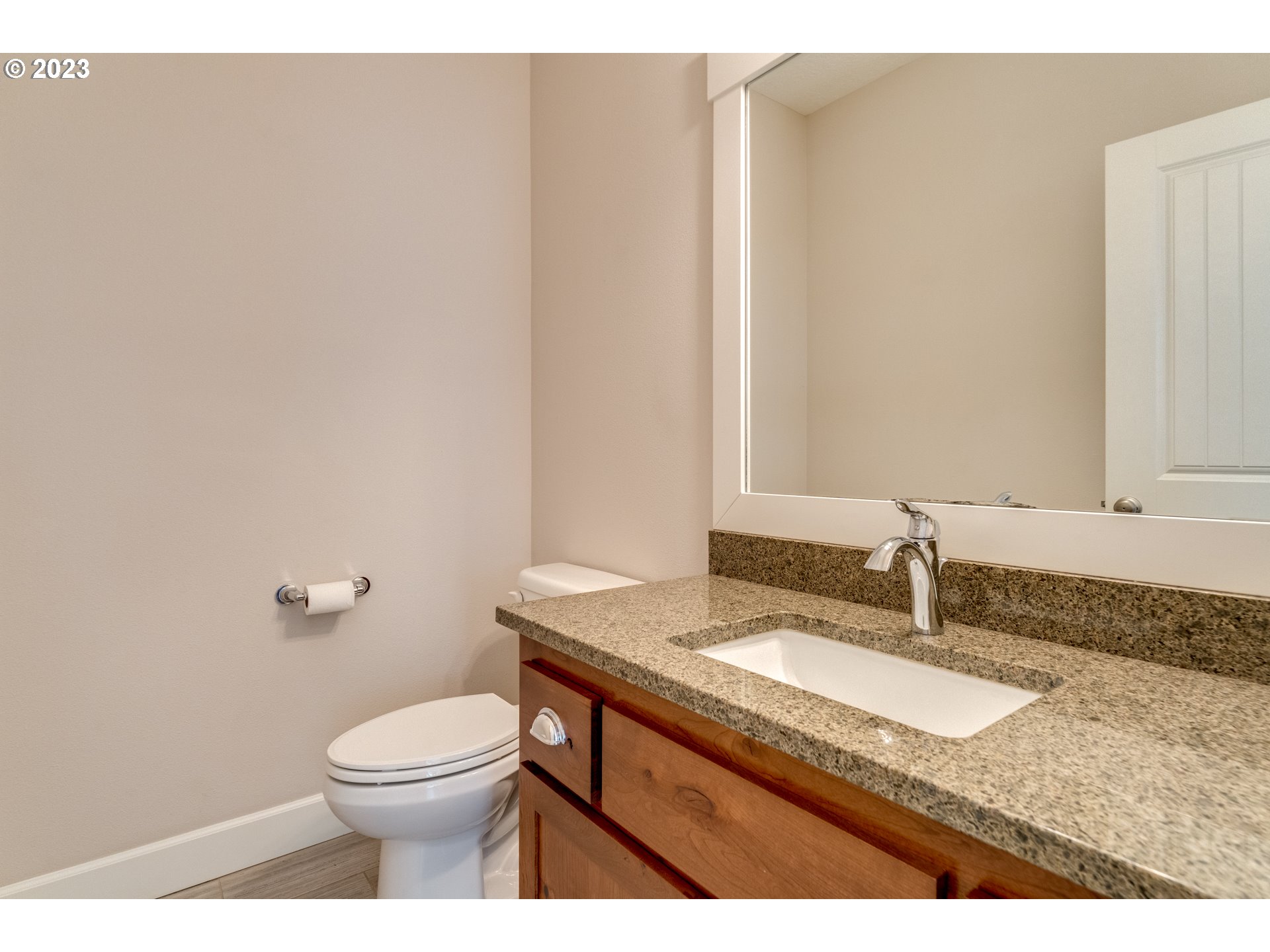 1040 Bair Road Northeast Keizer, OR 97303 - Photo 16 of 32 Gallery Image 16
