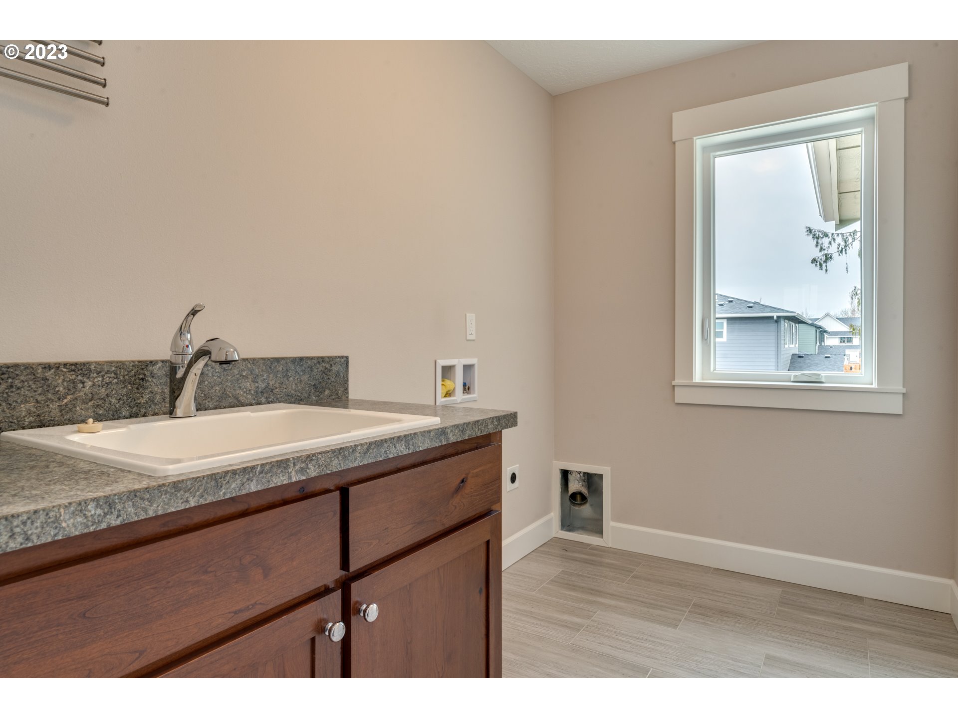 1040 Bair Road Northeast Keizer, OR 97303 - Photo 22 of 32 Gallery Image 22