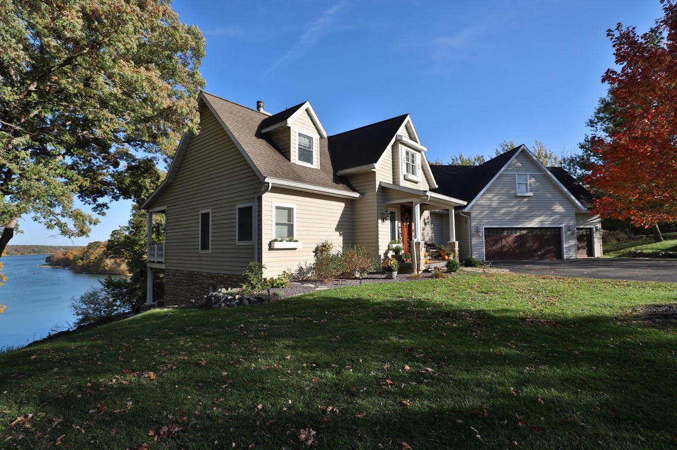 155 Forest View Road Dahinda, IL 61428 - Photo 3 of 49